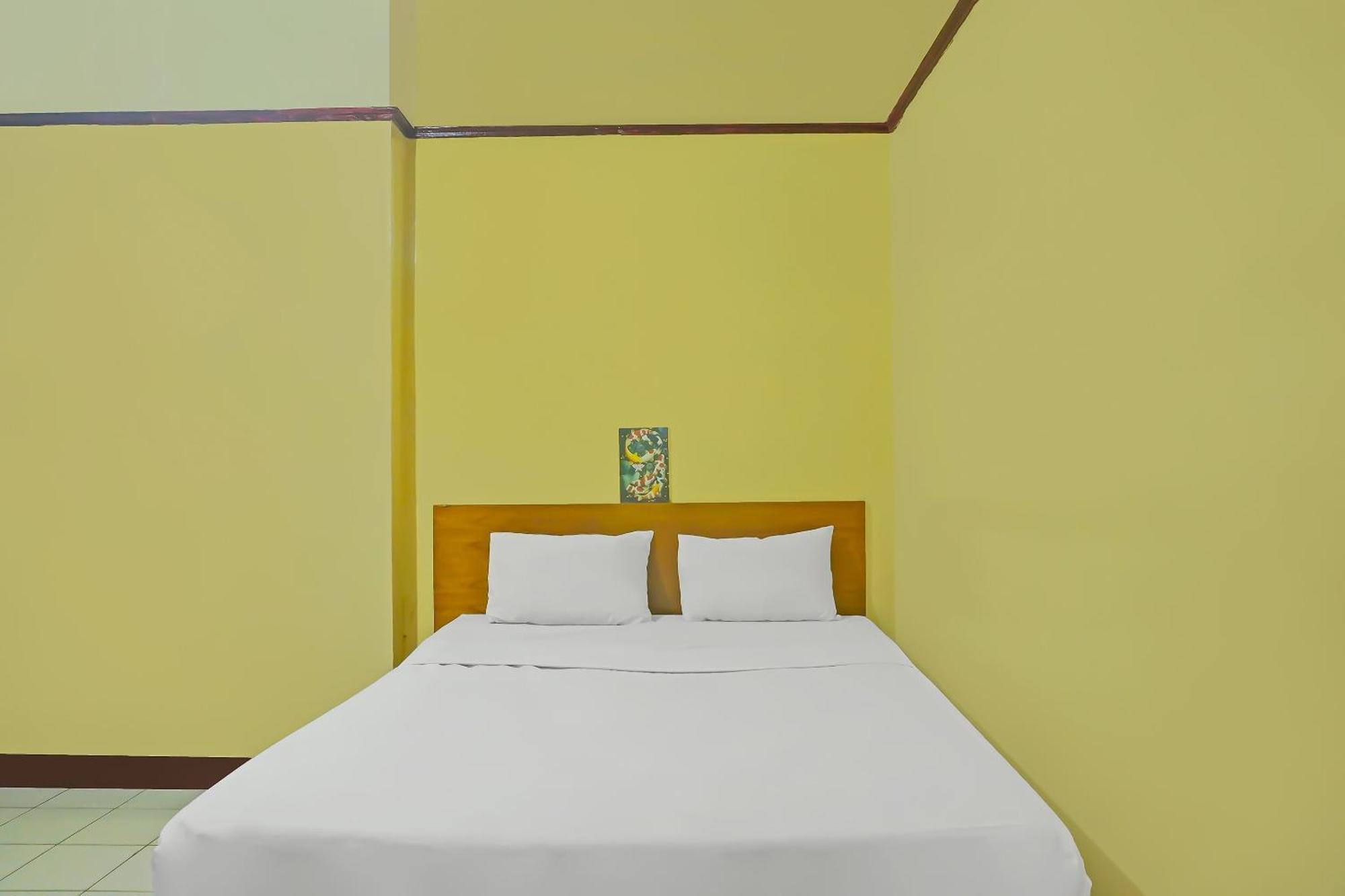 Hotel Spot On 92466 Adam Kost Syariahnearwisata Jembatan Barito Banjarmasin  Esterno foto