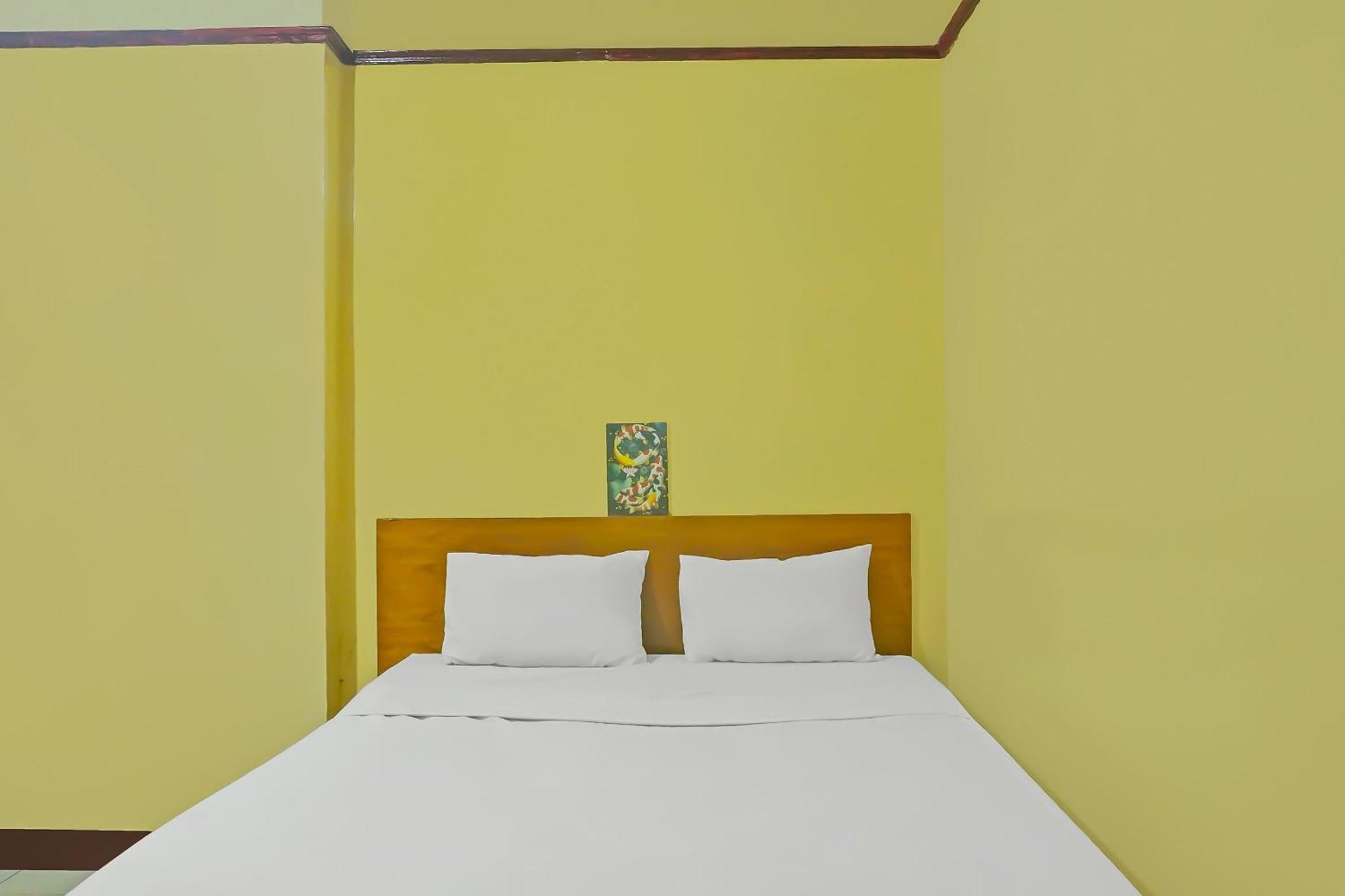 Hotel Spot On 92466 Adam Kost Syariahnearwisata Jembatan Barito Banjarmasin  Esterno foto